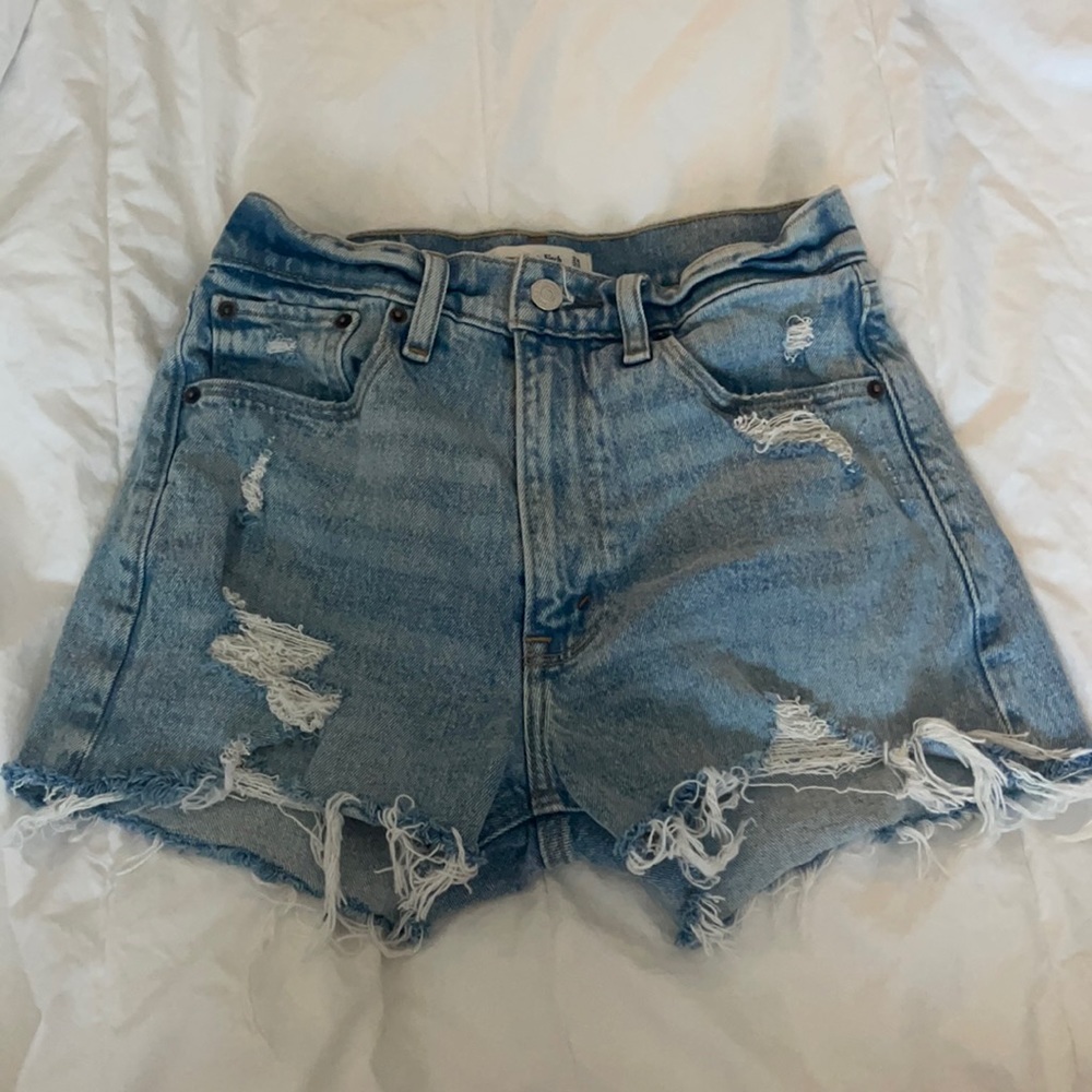 Abercrombie & Fitch Mom Shorts (00)
